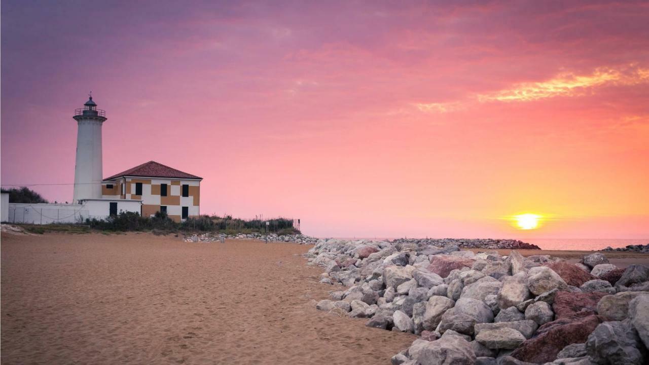Hotel Adriatico Bibione Exterior photo
